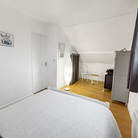 Casa de Férias Maison Calme Avec Cheminee, Ideal Familles *