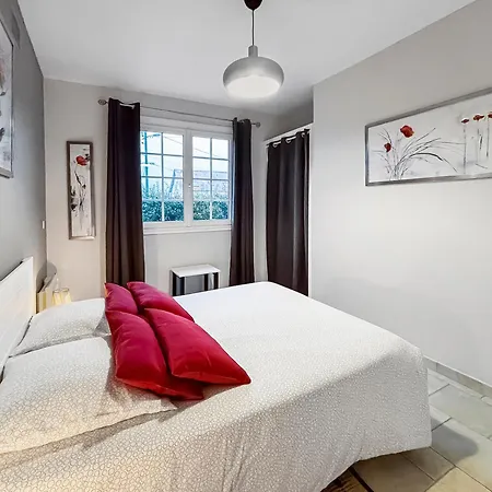 Casa de Férias Maison Calme Avec Cheminee, Ideal Familles