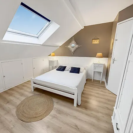 Casa de Férias Maison Calme Avec Cheminee, Ideal Familles *